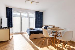 Mostek Sapphire Navy Studio in Danzig